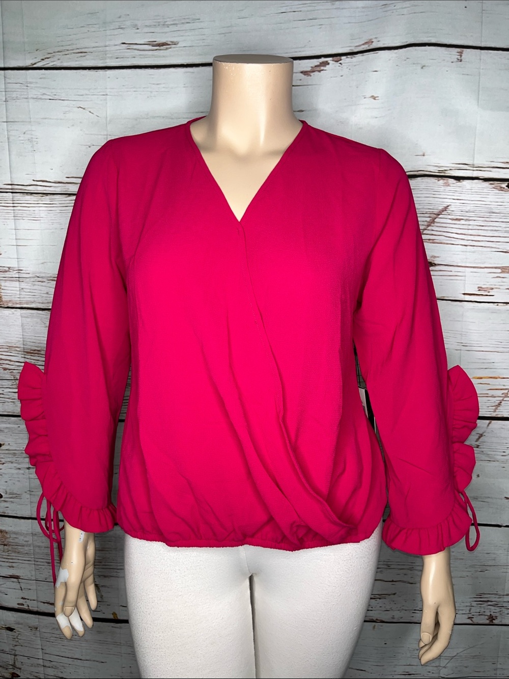 Bob Mackie Boutique NWT Size XL Fuchsia Pink Surplice V-Neckline Blouse Top